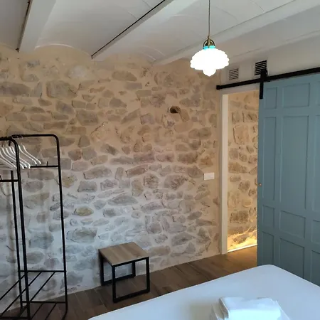 Casa Don Pelayo Boutique Apartments&café Valderrobres