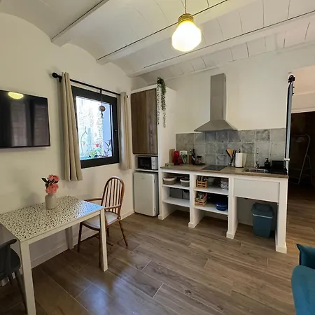 Casa Don Pelayo Boutique Apartments&café