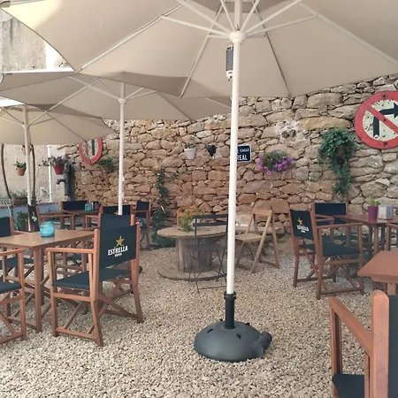 Casa Don Pelayo Boutique Apartments&café Valderrobres