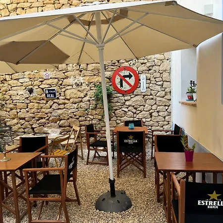 Casa Don Pelayo Boutique Apartments&café Valderrobres