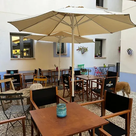 Casa Don Pelayo Boutique Apartments&café